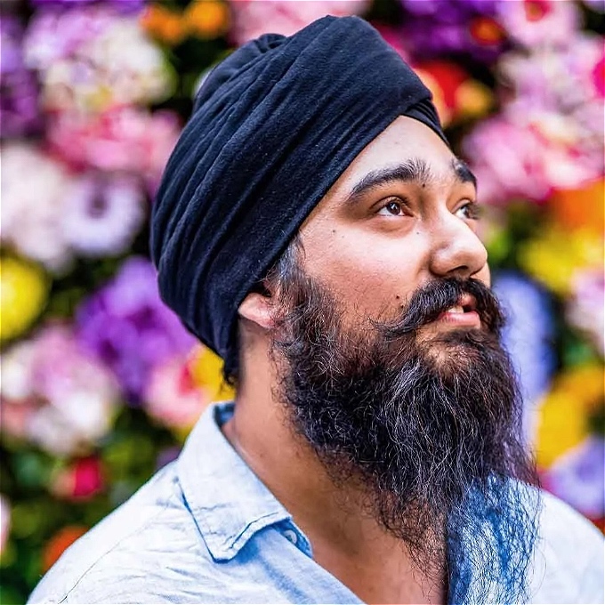 Daman Bamrah Comedian